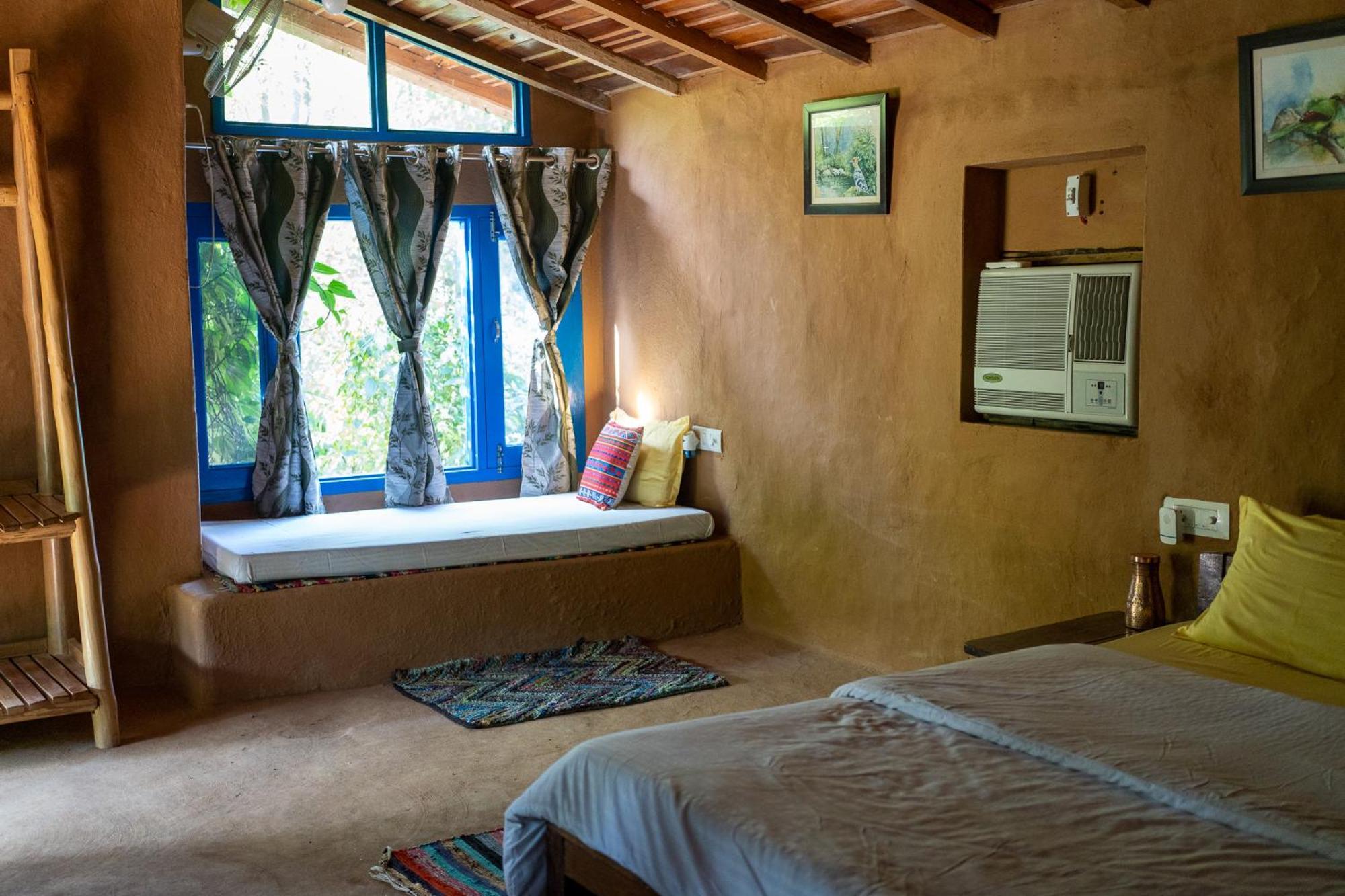 Camp Hornbill Corbett Hotell Rāmnagar Exteriör bild